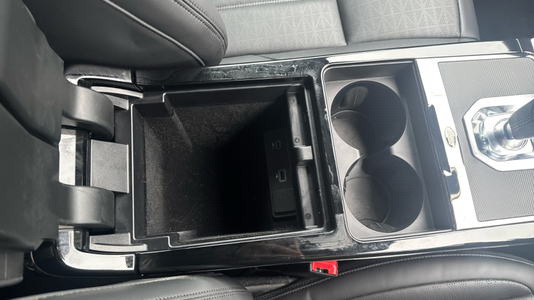 Land Rover Range Rover Evoque 2.0 D200 R-Dynamic HSE 5dr Auto Diesel Hatchback